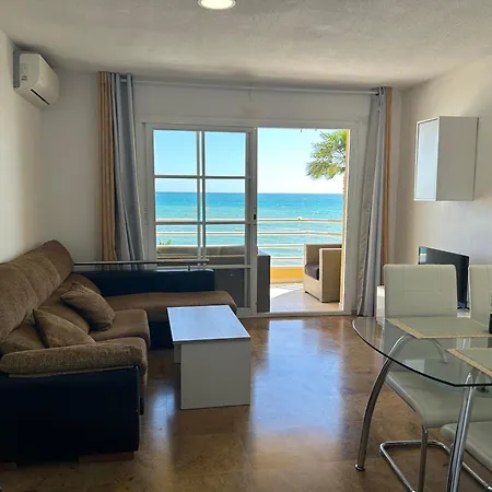 Frente Al Mar,primera Linea De Playa Apartamento