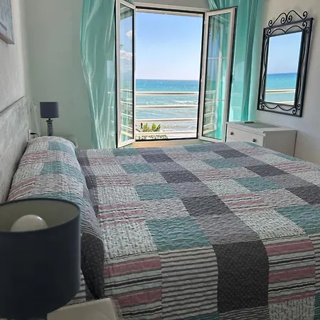 Frente Al Mar,primera Linea De Playa *